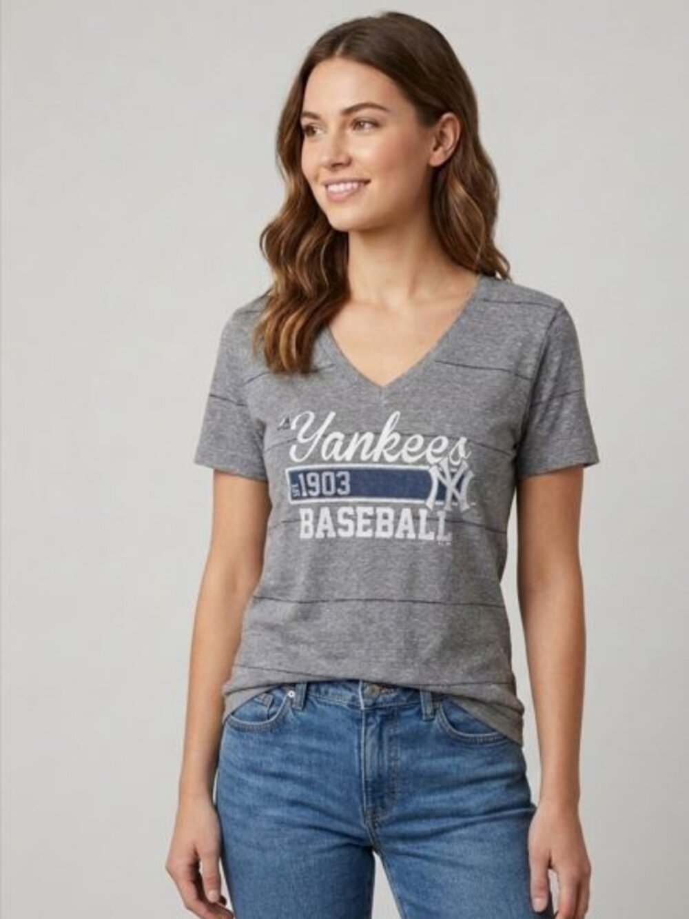 MLB Majestic Women's New York Yankees Baseball Grey Striped V-Neck Tee - XXL